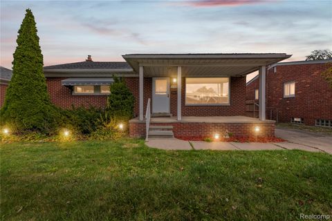 24894 Johnston Avenue Eastpointe City MI 48021