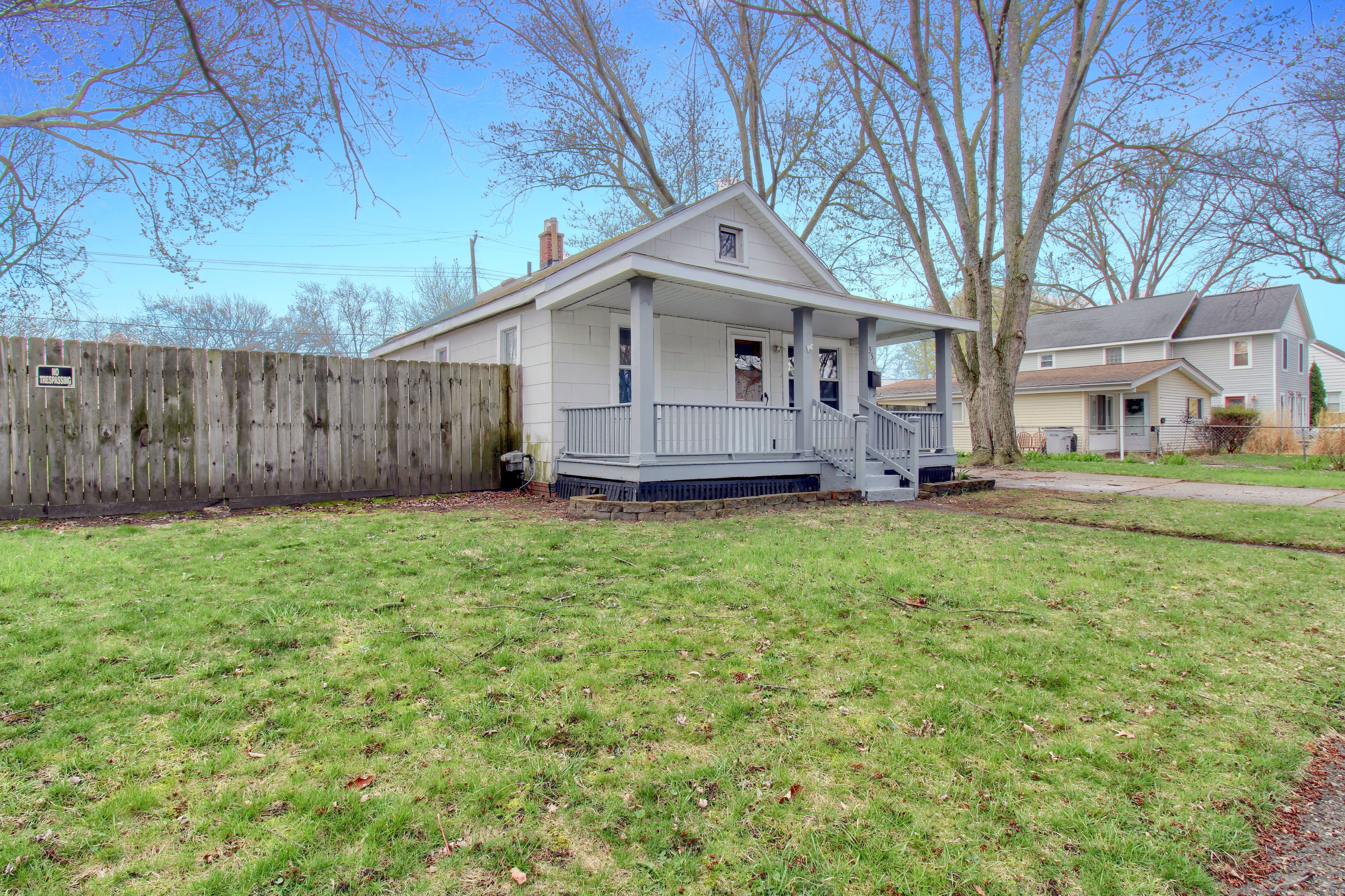 356 E ELZA Avenue