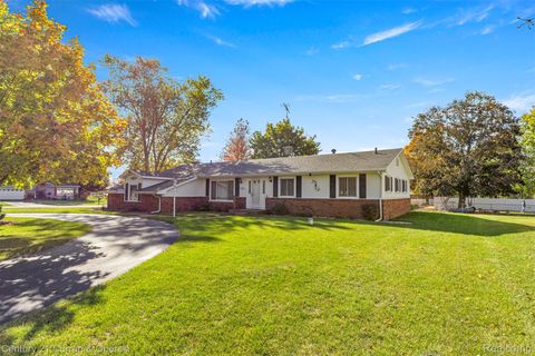 Photo of 6934 COLONIAL Drive, Tecumseh City, MI 49286 (MLS # 20251049163) Photo of 6934 COLONIAL Drive, Tecumseh City, MI 49286 (MLS # 20251049163)