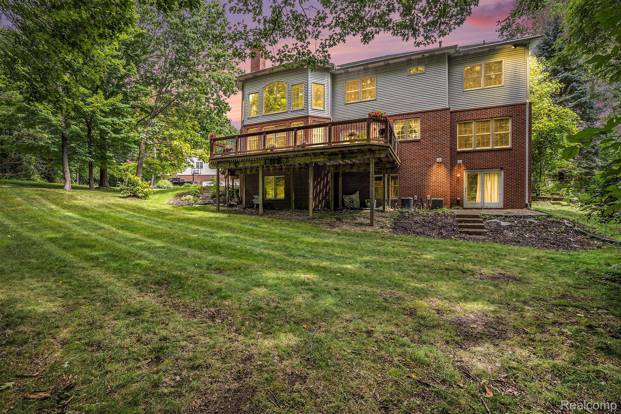 5479 Woodcreek Court