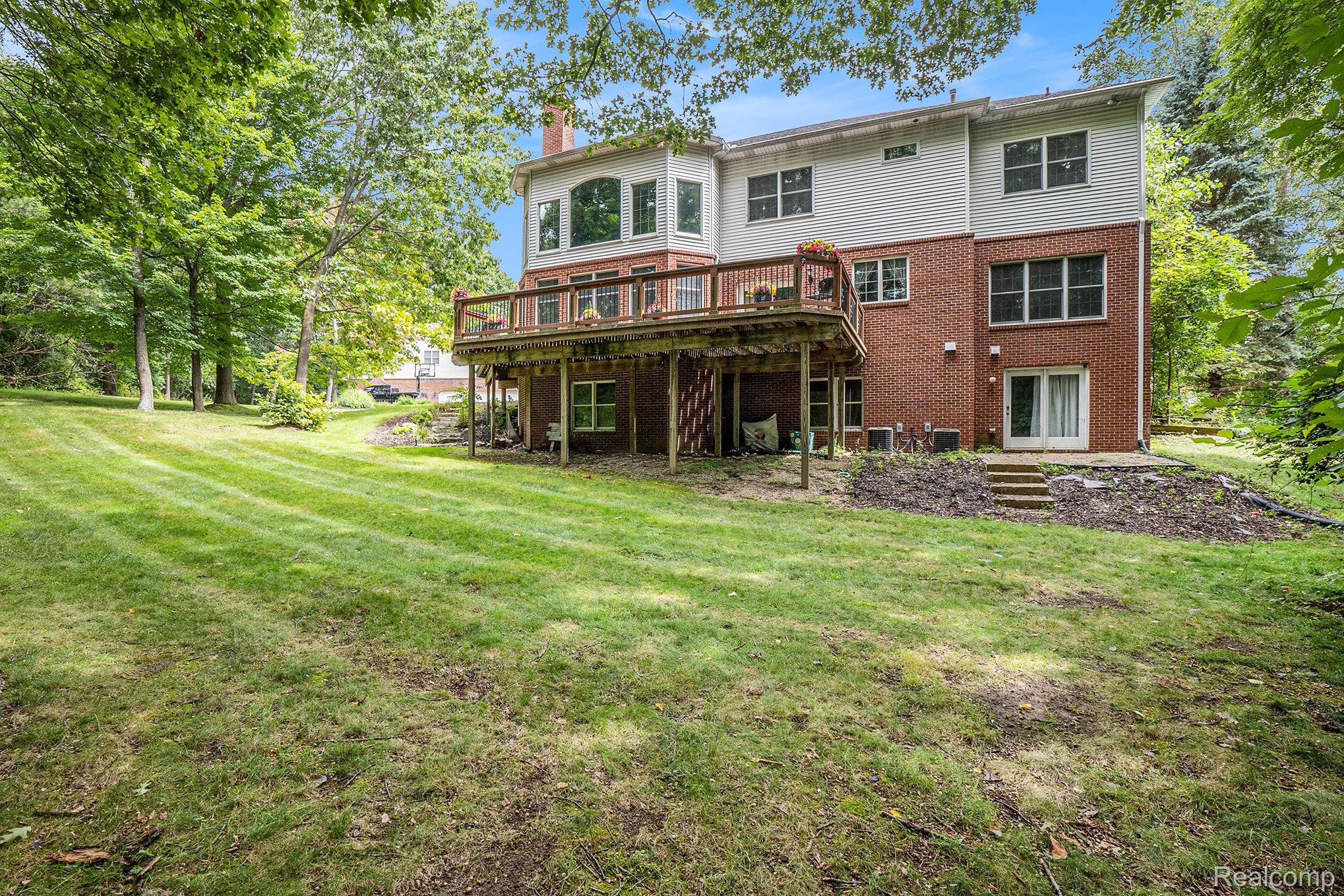 5479 Woodcreek Court