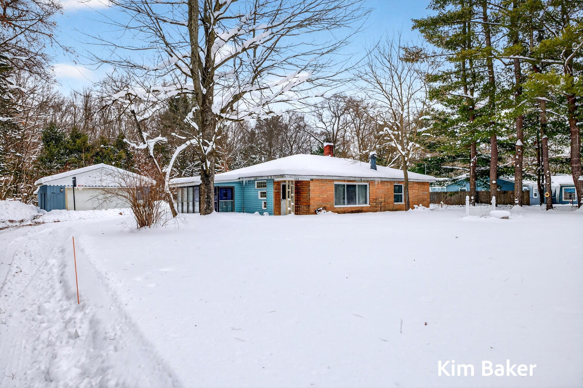 2910 Marquette Avenue