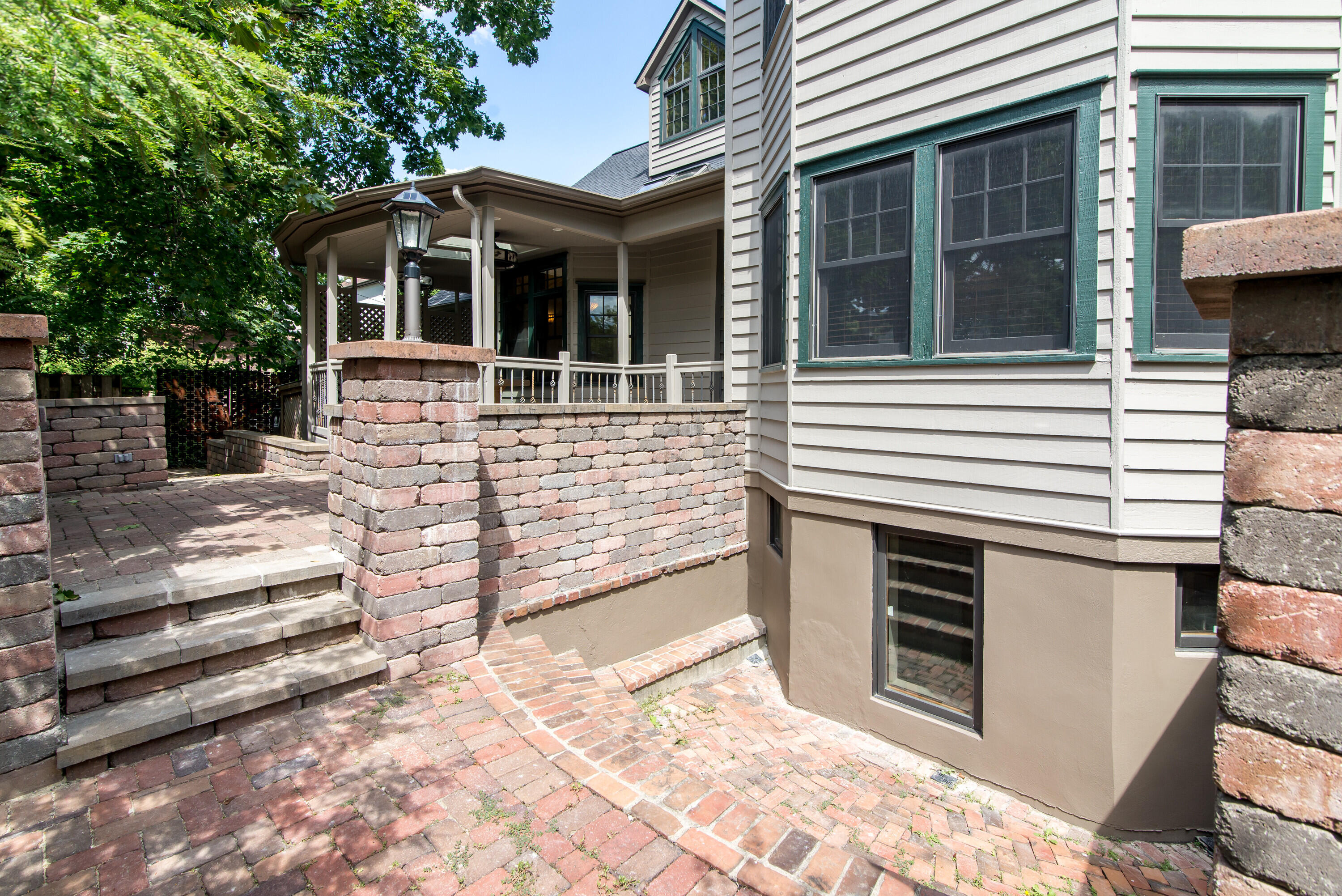 1928 Lorraine Place