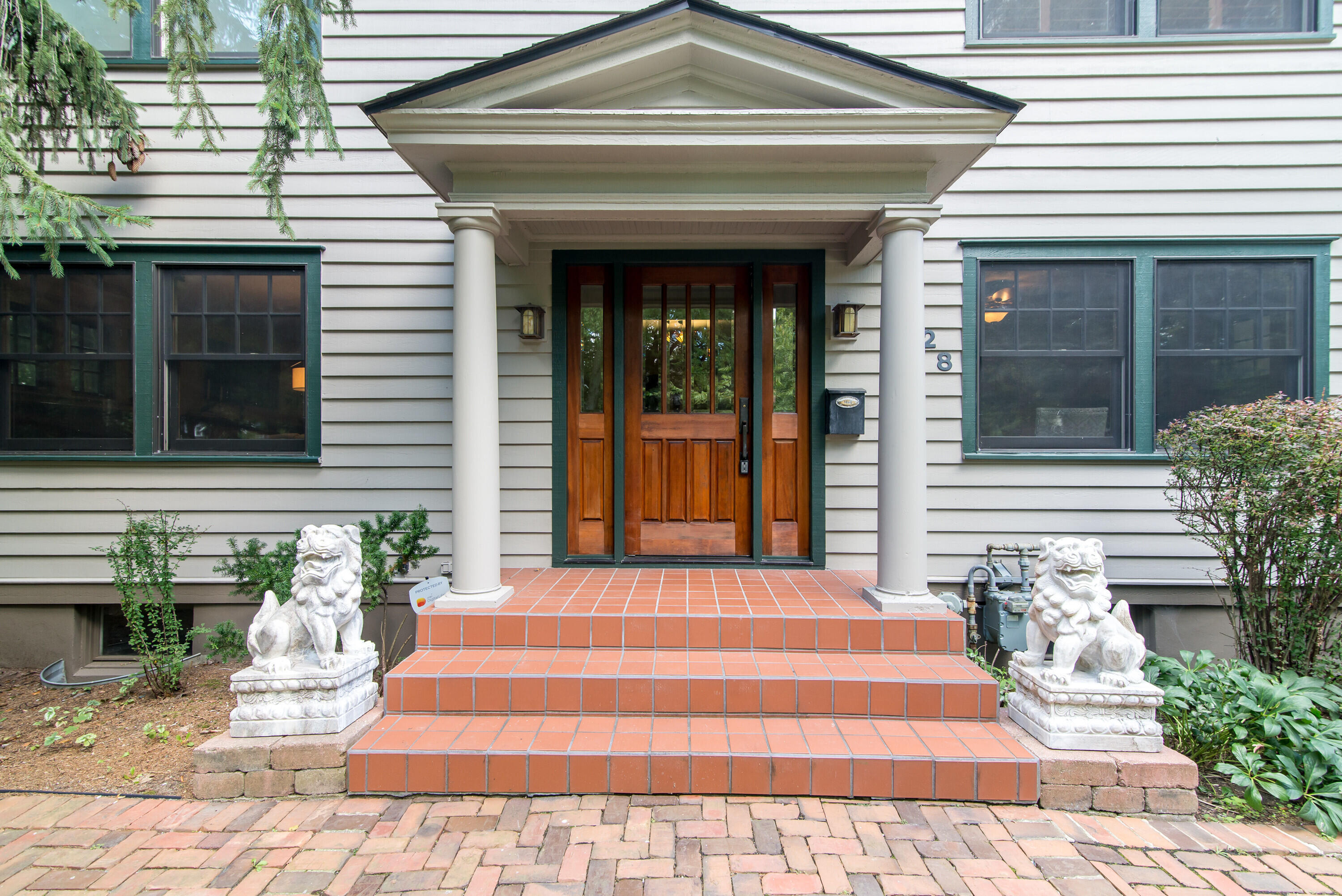 1928 Lorraine Place