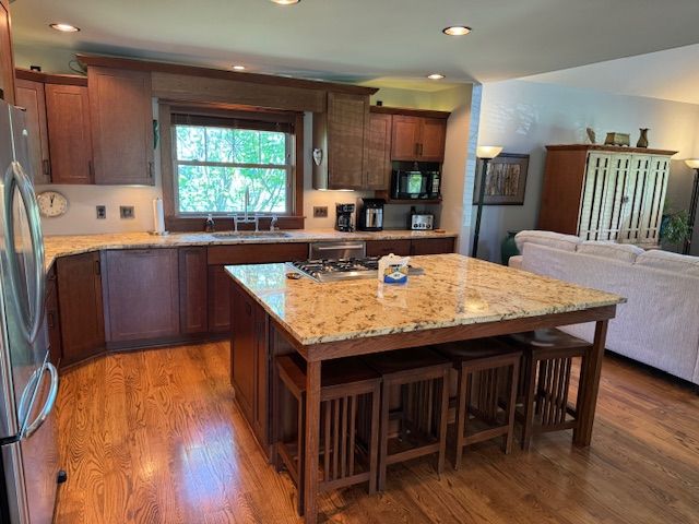 559 HEENAN Drive