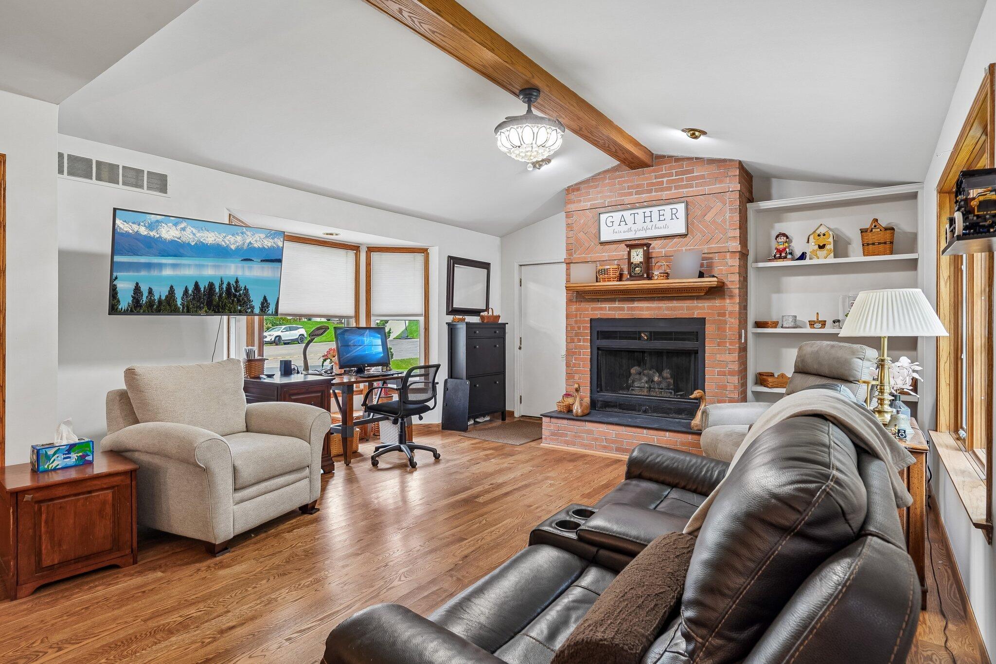 4242 Glen Eden Court