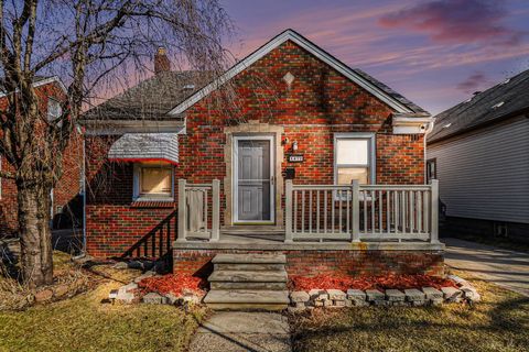 1472 Philomene Boulevard Lincoln Park City MI 48146