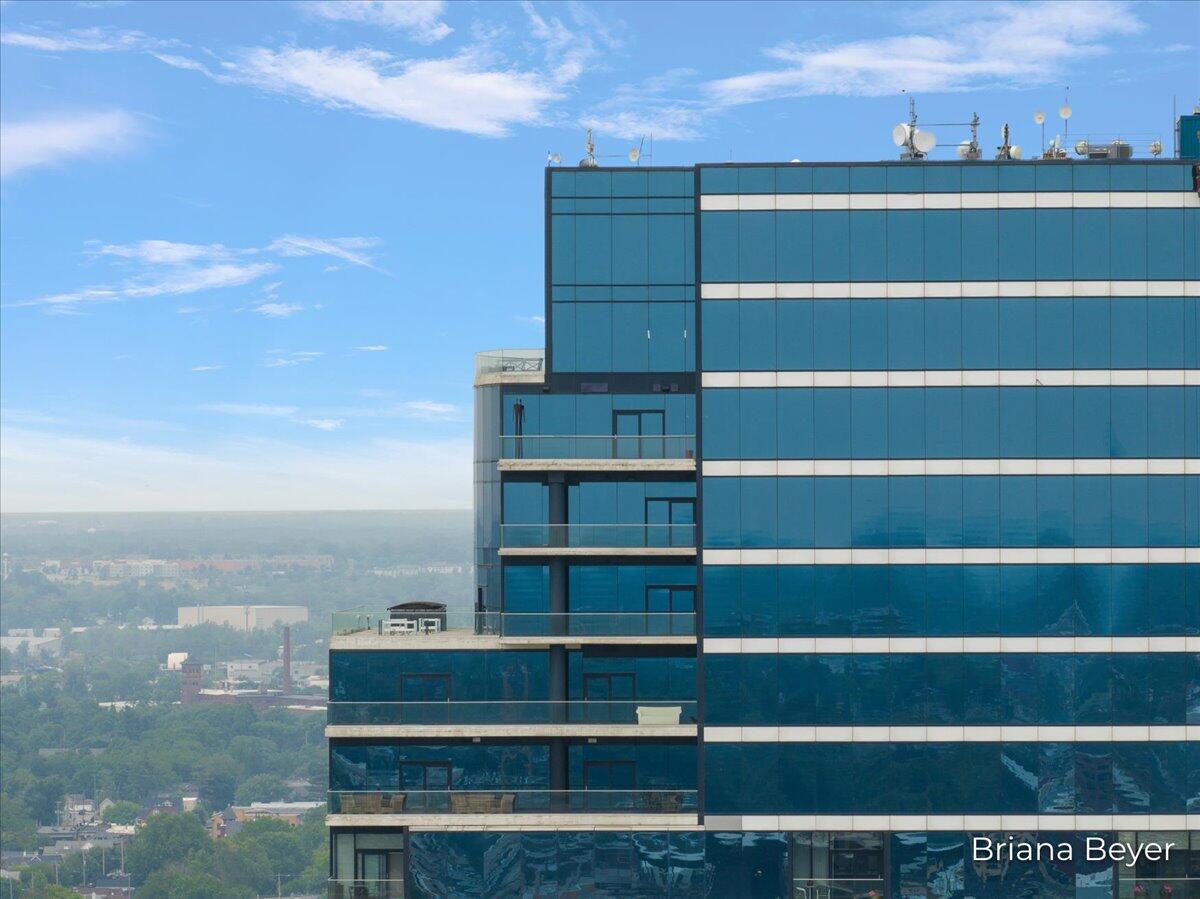 335 Bridge Street NW 3102