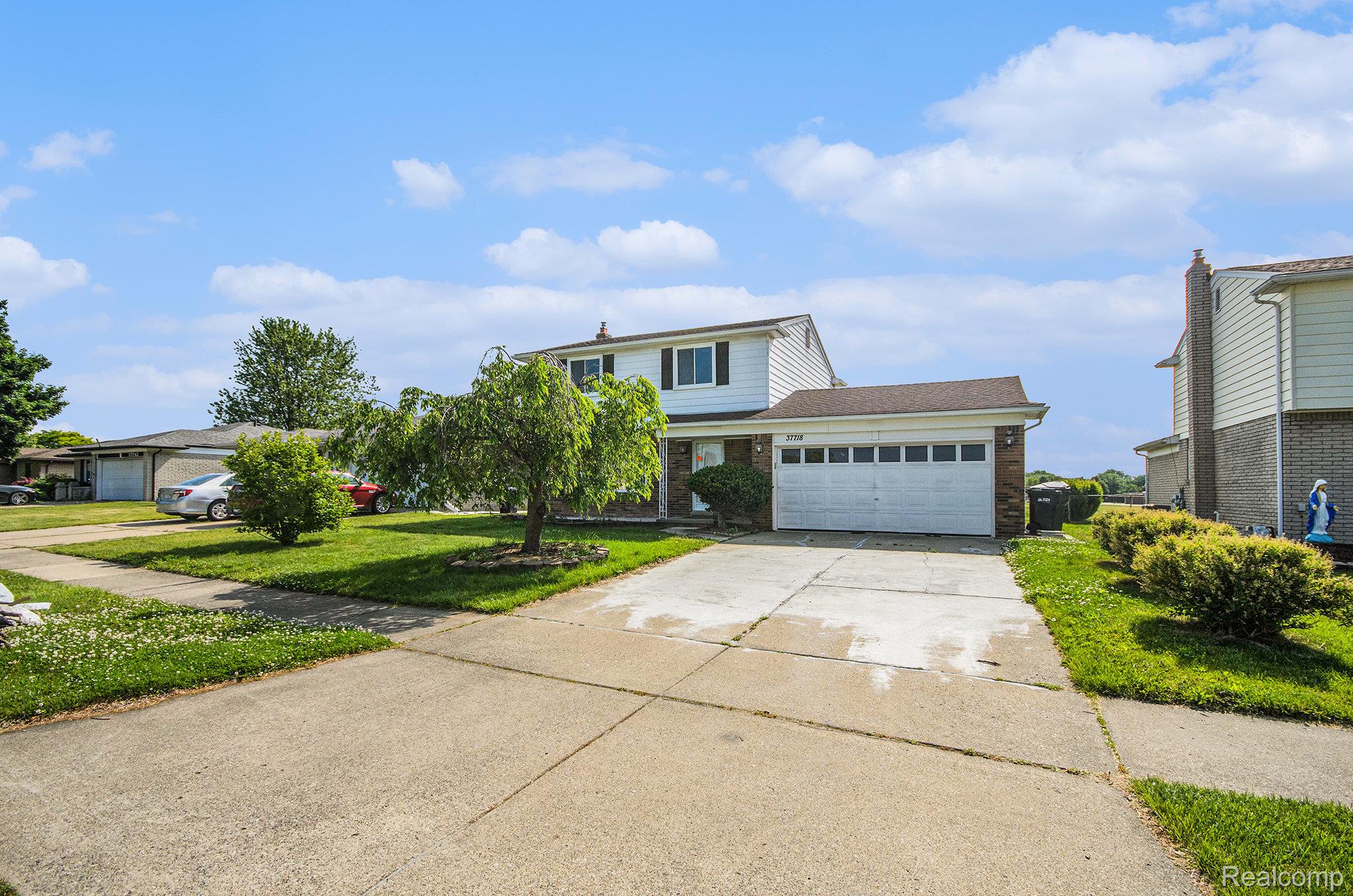 37718 Douglas Court