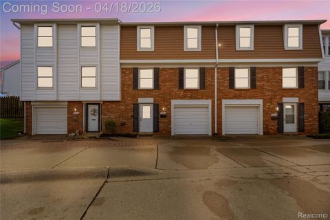 37816 Charter Oaks Boulevard Clinton Charter Township MI 48036