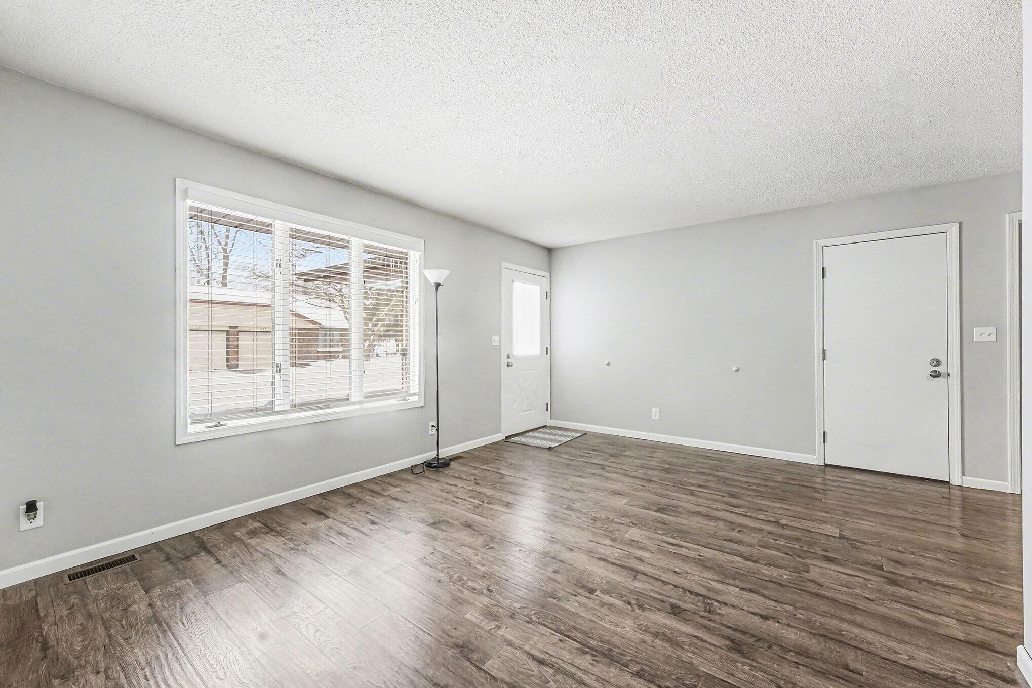 517 NE Maryland Avenue 9