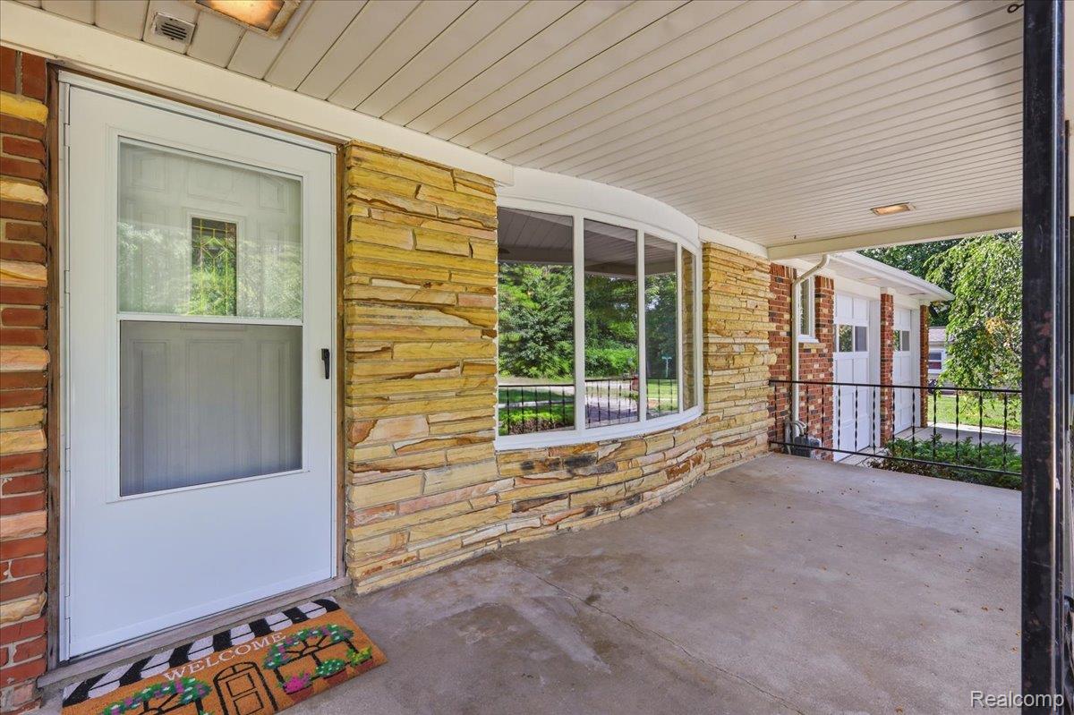 9985 Cedar Island Road