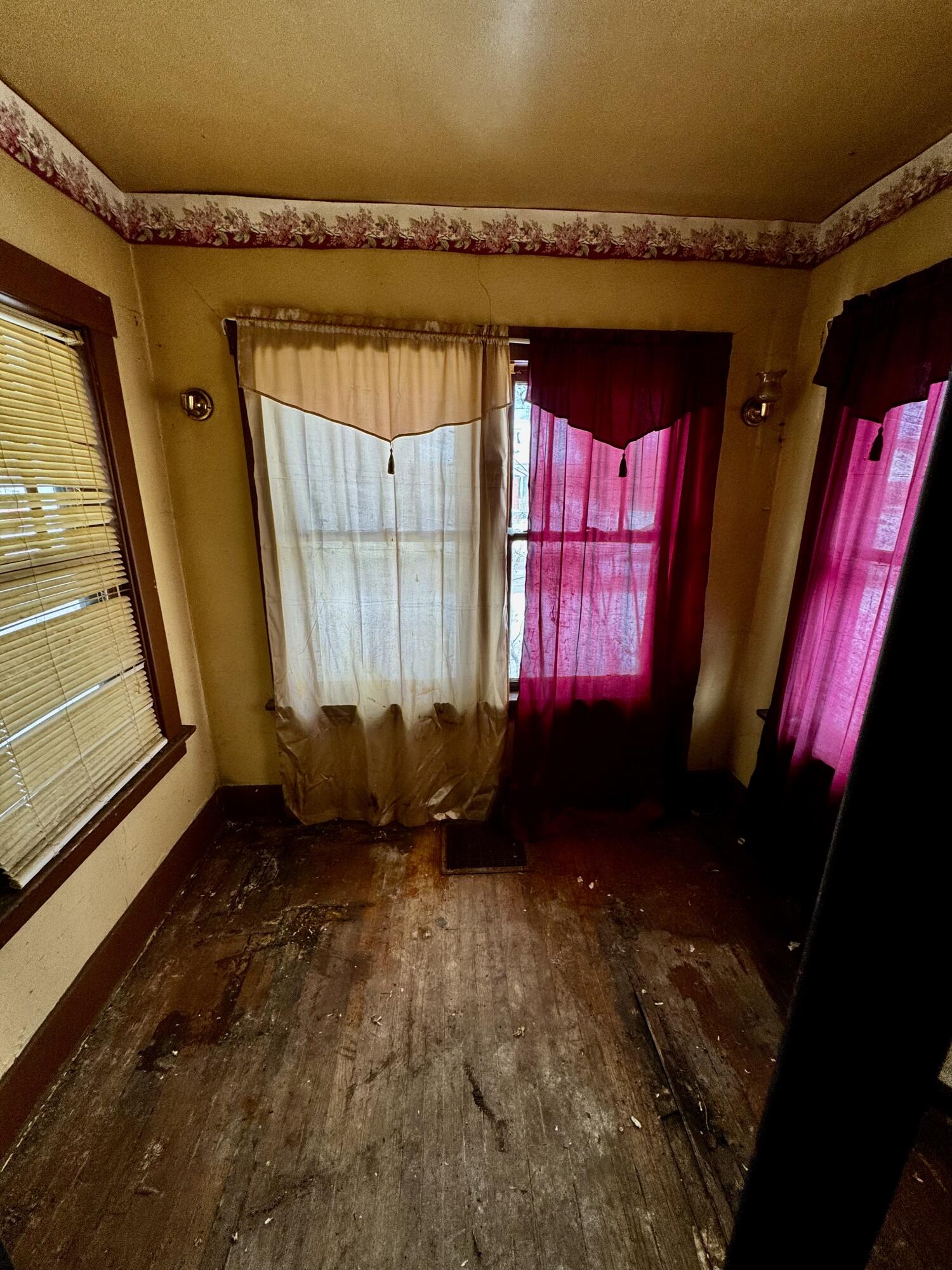 770 Territorial Road