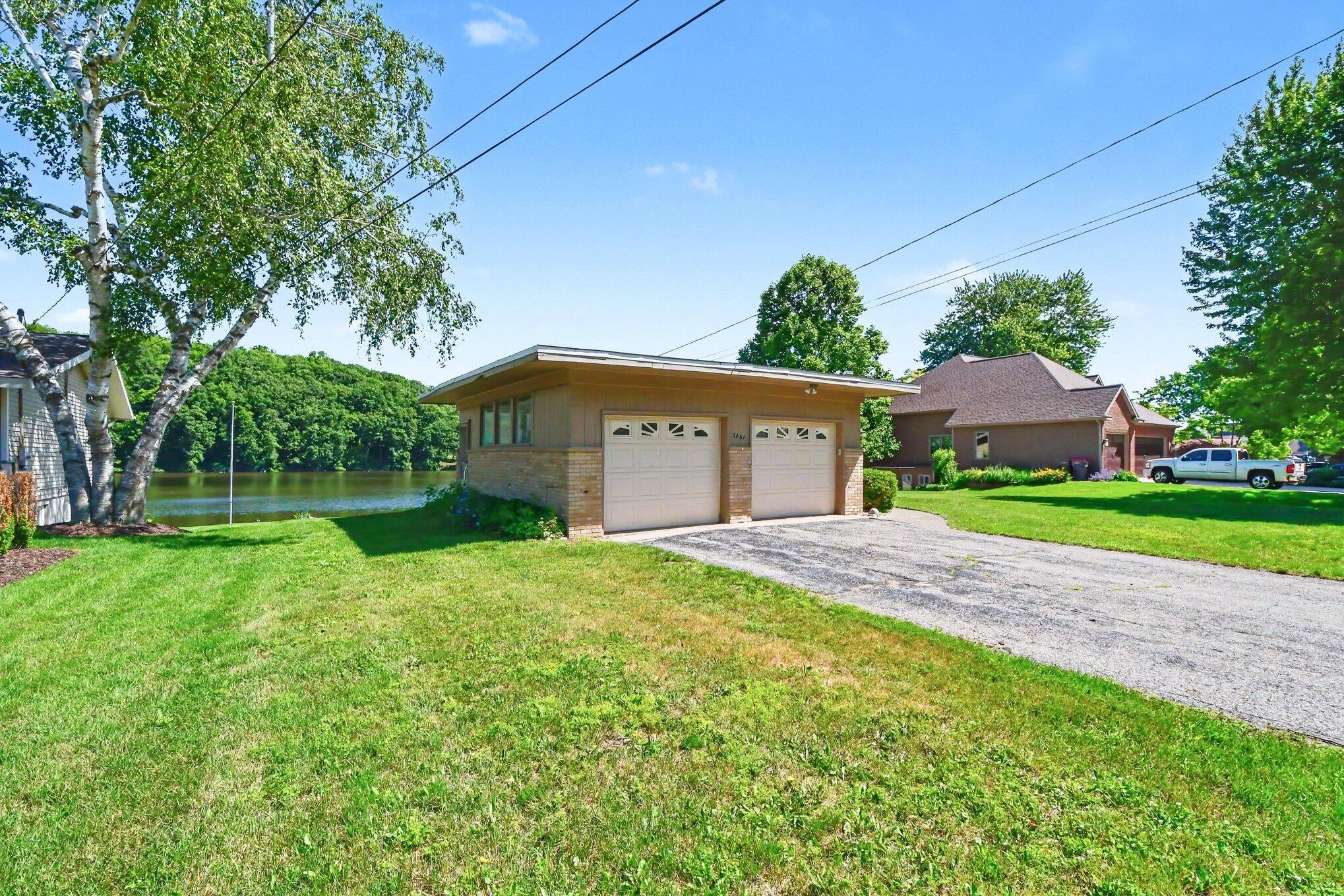 7261 Driftwood Drive SE