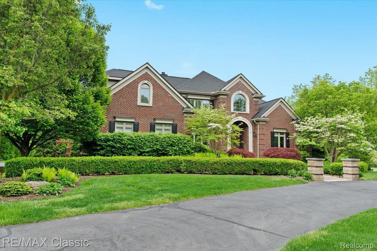 2833 STONE MEADOW Drive