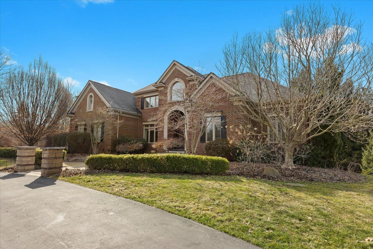 2833 STONE MEADOW Drive