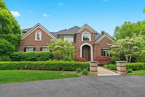 2833 STONE MEADOW Drive Milford Charter Township MI 48380