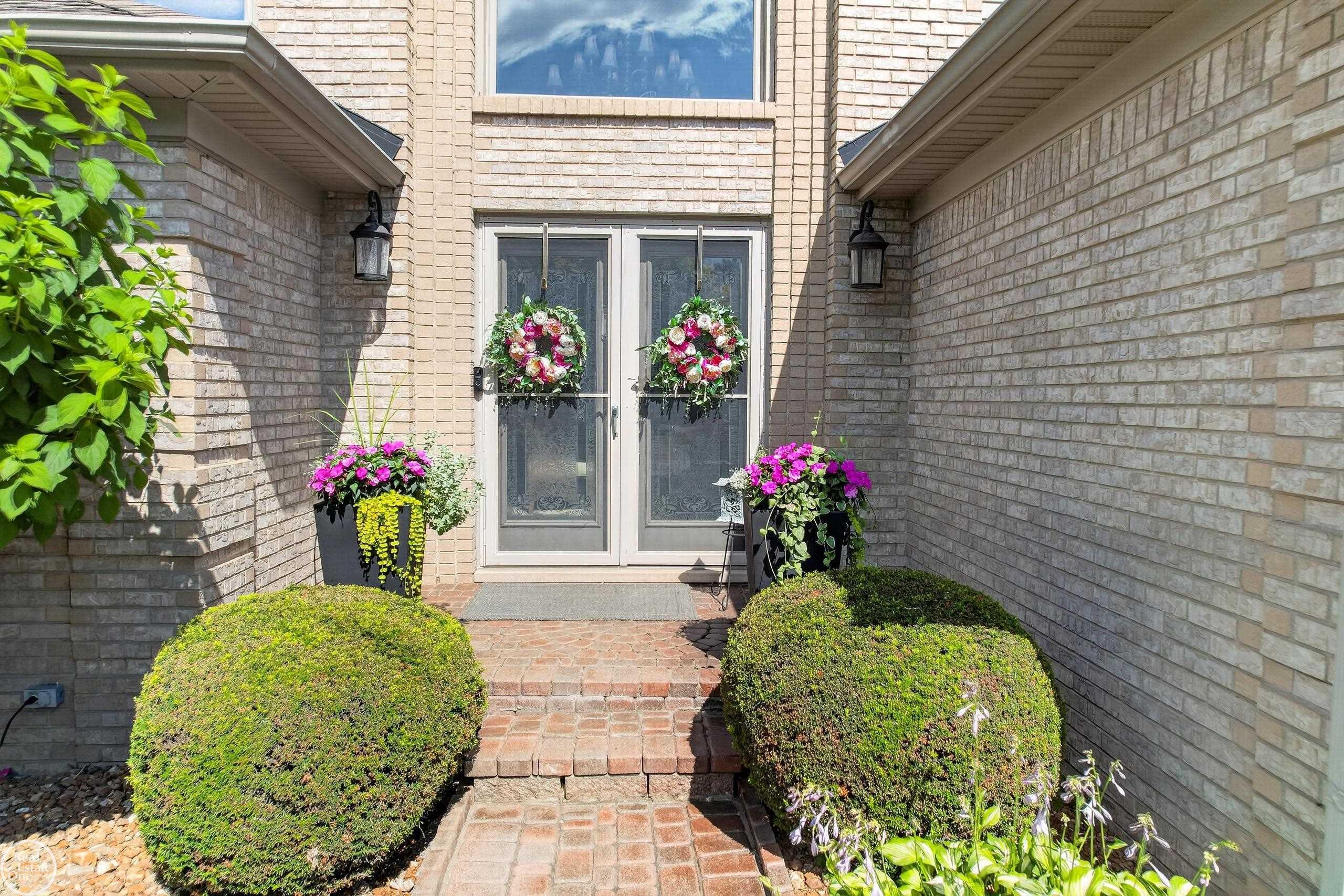 41220 Scarborough Court