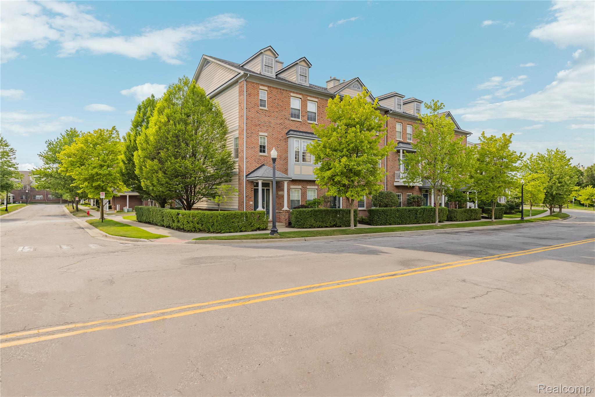 1614 Town Commons Drive