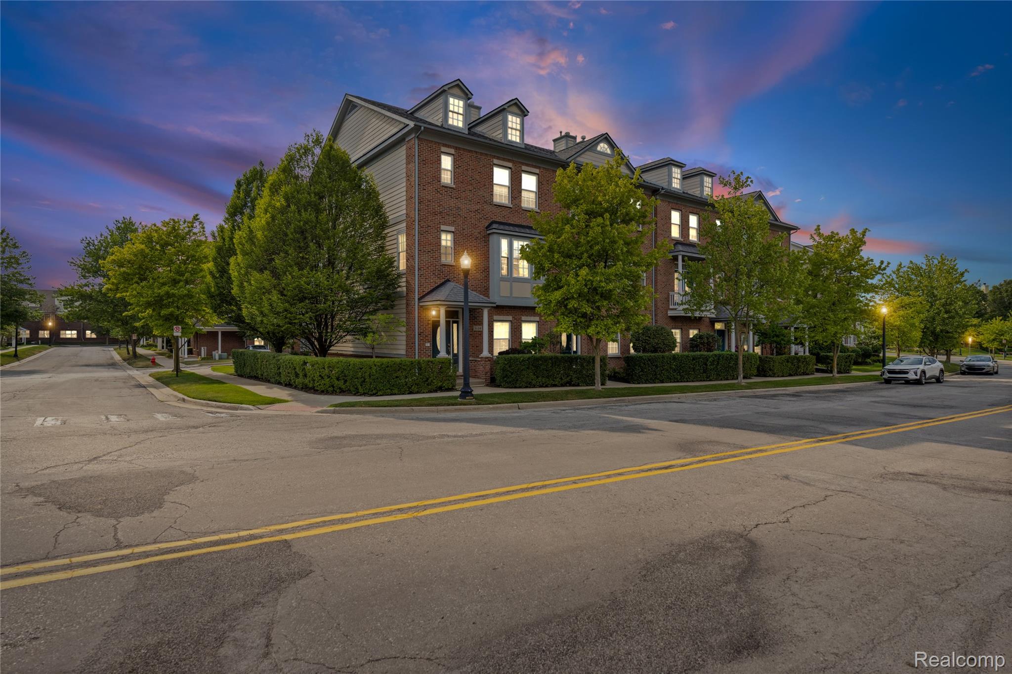 1614 Town Commons Drive