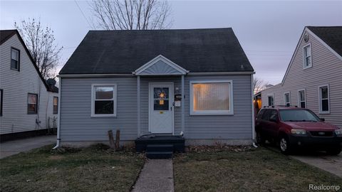 26431 Clancy Street Roseville City MI 48066