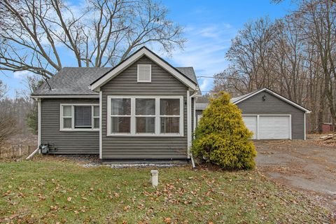 9180 17 Mile Road Fredonia Township MI 49068