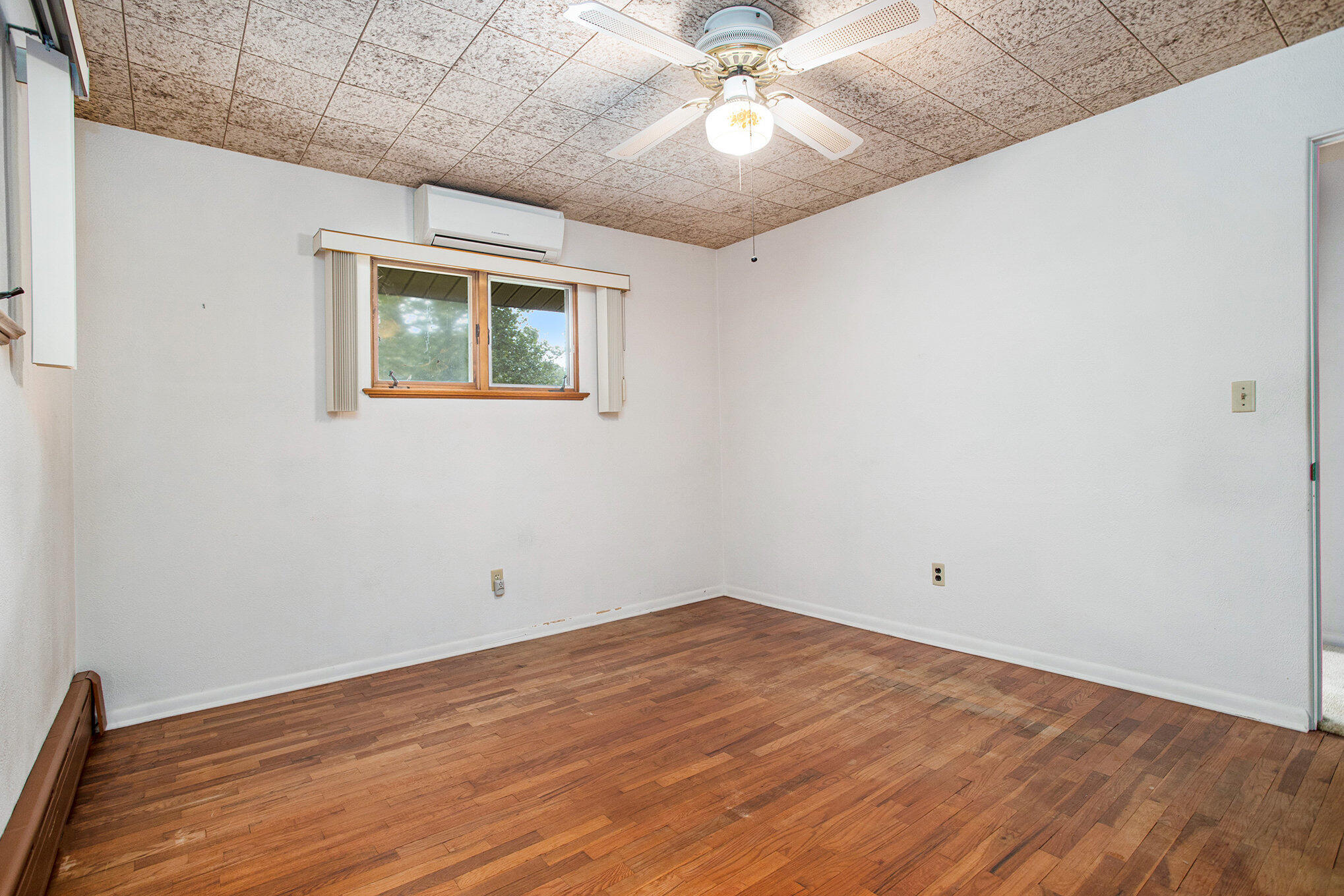 Bedford Charter Township, Michigan 49017, United States, 2 Bedrooms Bedrooms, ,1 BathroomBathrooms,Residential,Pending,187122