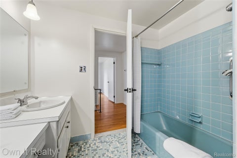 Tiny photo for 29230 Bermuda Lane, Southfield City, MI 48076 (MLS # 20261081949)
