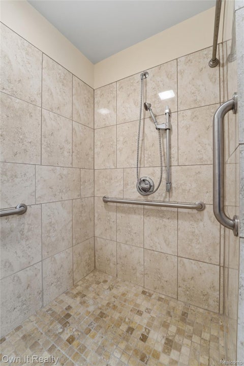 Tiny photo for 29230 Bermuda Lane, Southfield City, MI 48076 (MLS # 20261081949)