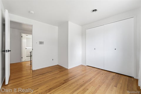 Tiny photo for 29230 Bermuda Lane, Southfield City, MI 48076 (MLS # 20261081949)