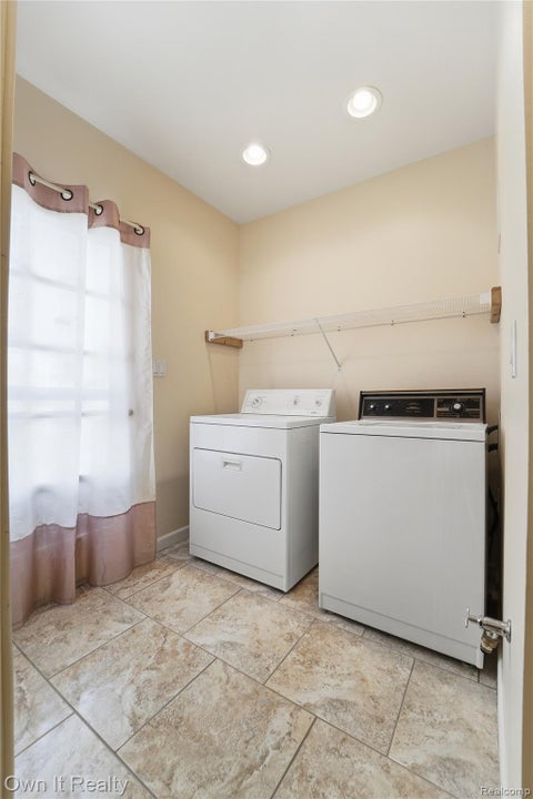 Tiny photo for 29230 Bermuda Lane, Southfield City, MI 48076 (MLS # 20261081949)