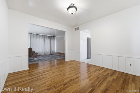 Tiny photo for 29230 Bermuda Lane, Southfield City, MI 48076 (MLS # 20261081949)