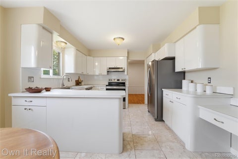 Tiny photo for 29230 Bermuda Lane, Southfield City, MI 48076 (MLS # 20261081949)