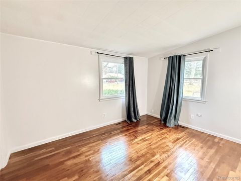 Tiny photo for 36945 Menton Street, Romulus City, MI 48174 (MLS # 20261002003)