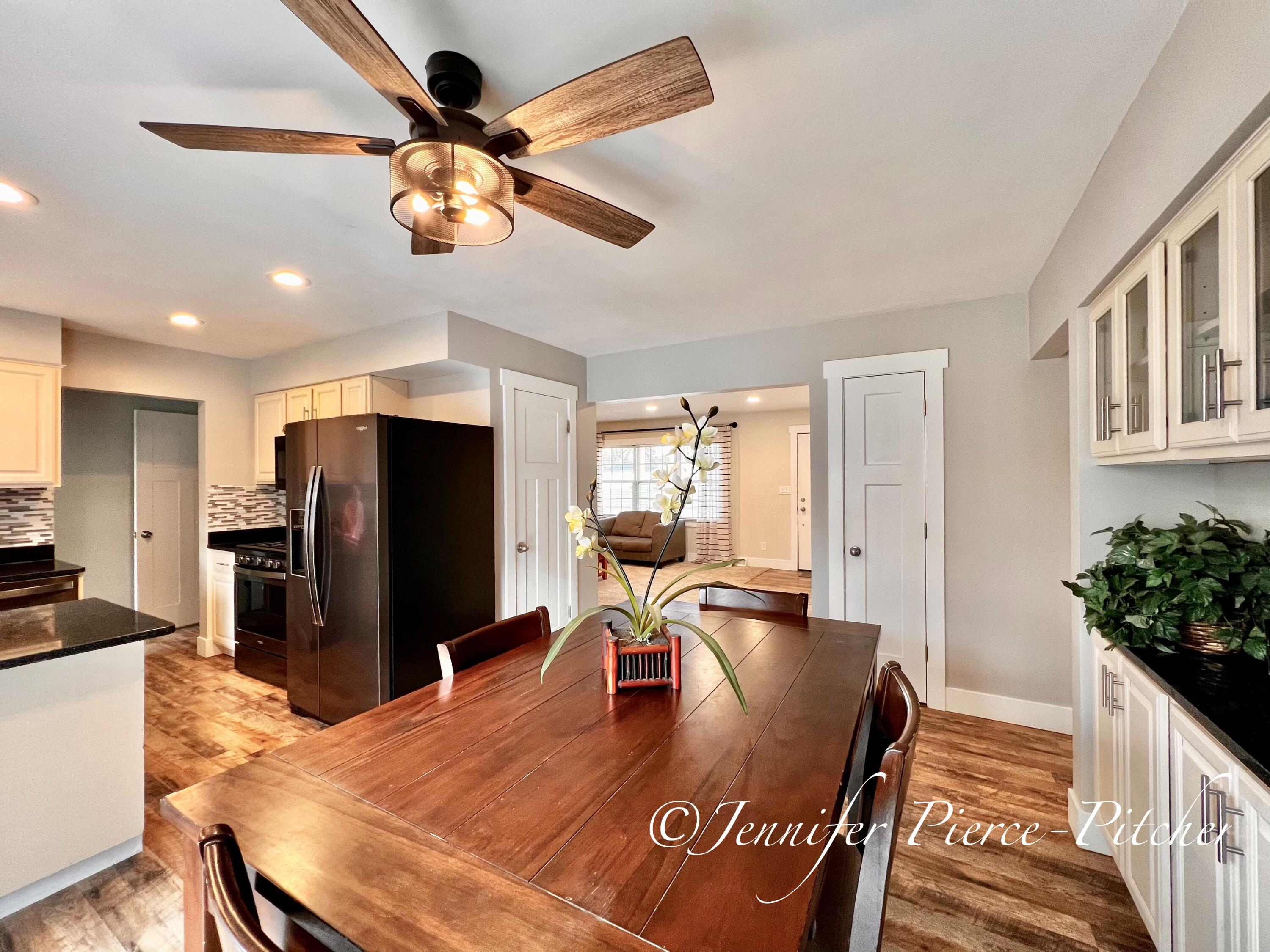 7439 Eastlane Avenue