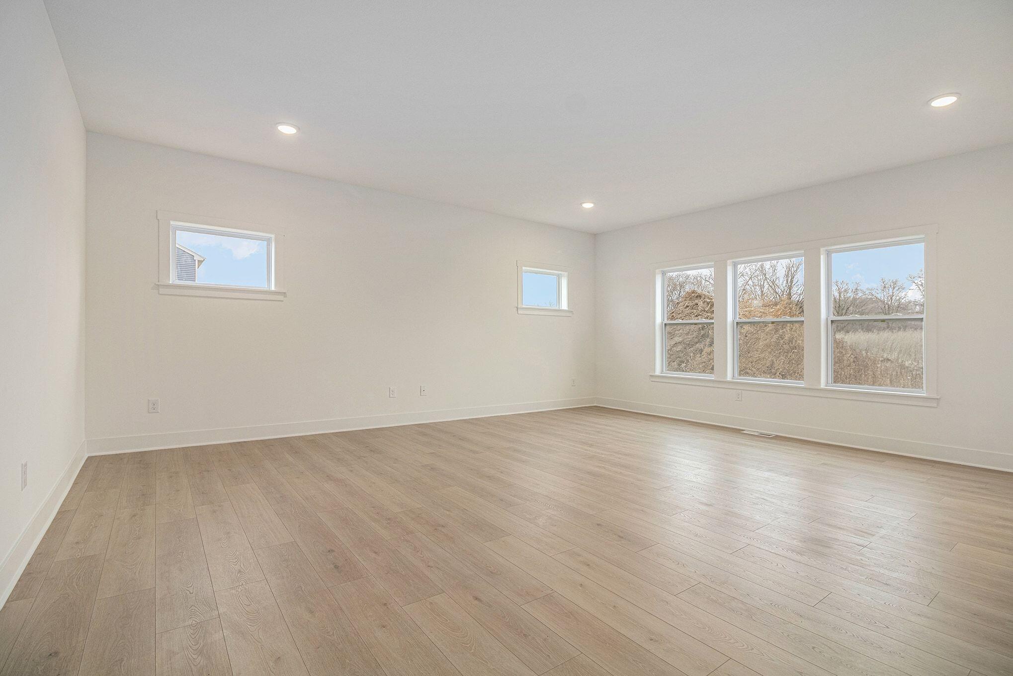 7946 Snow View Drive SE