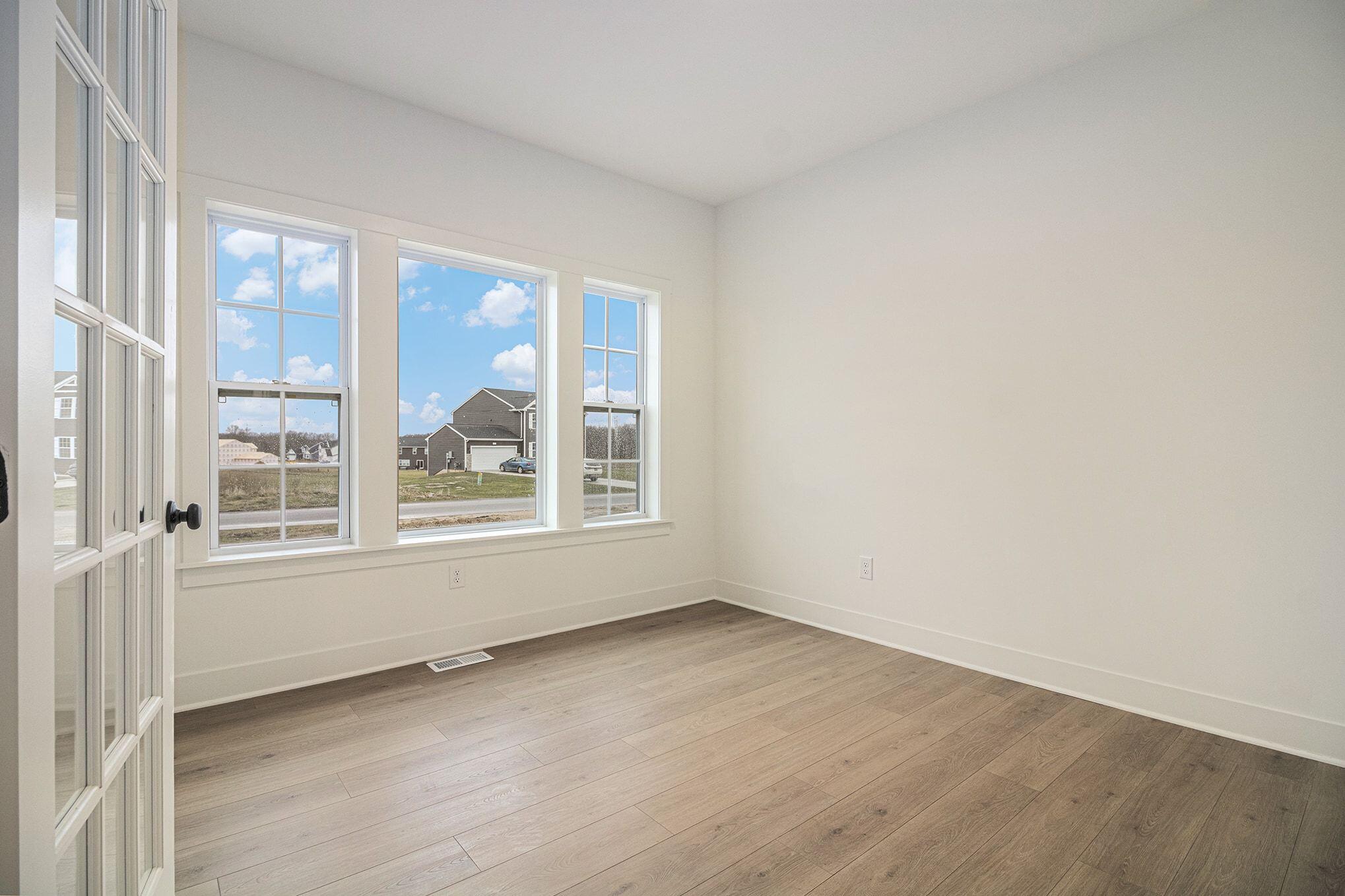 7946 Snow View Drive SE