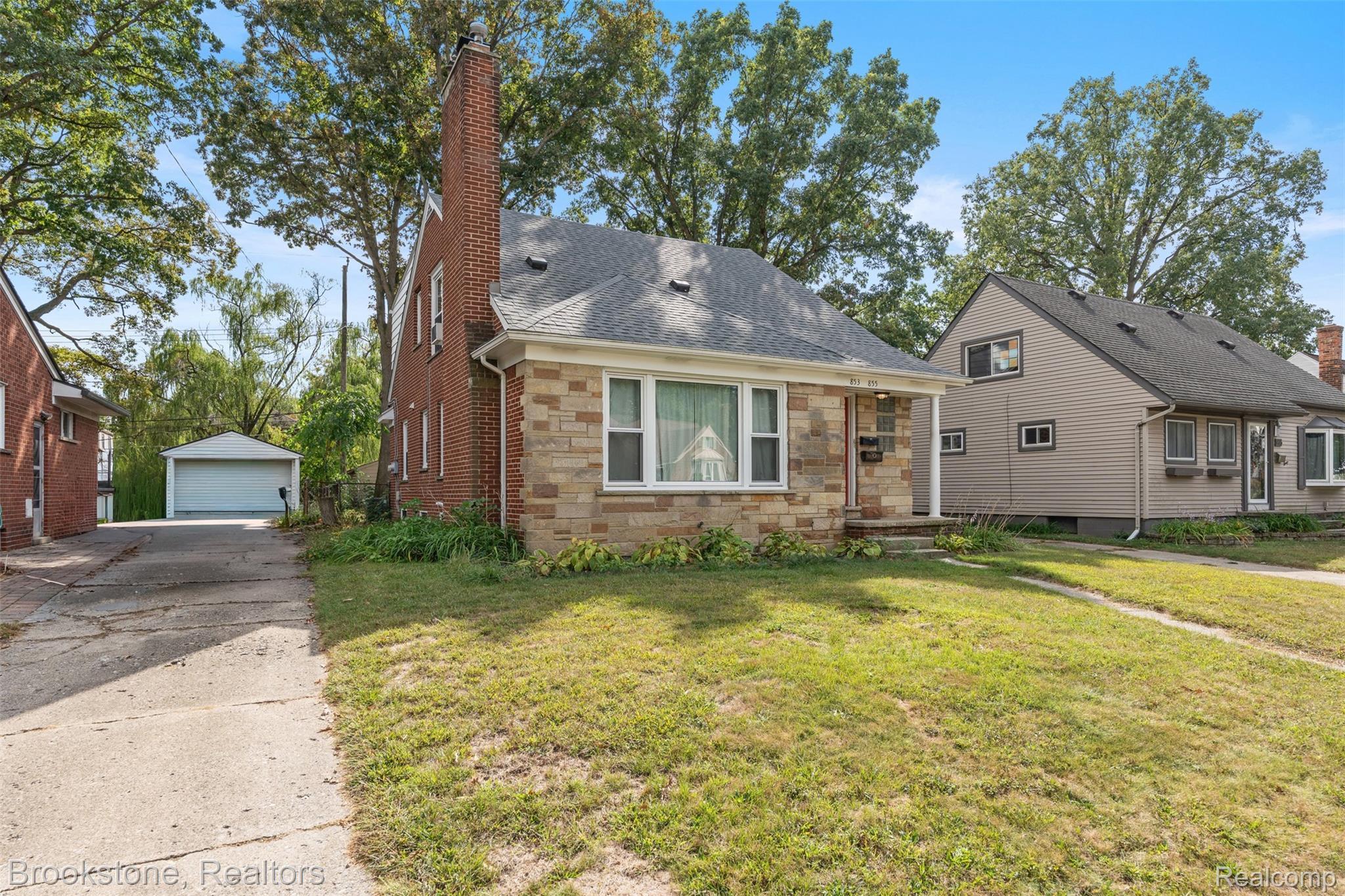 853 Leroy Street