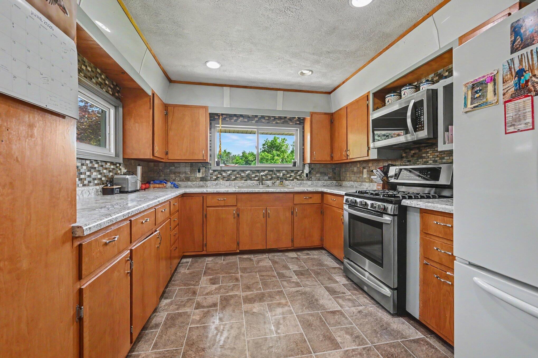 59293 Roberts Road