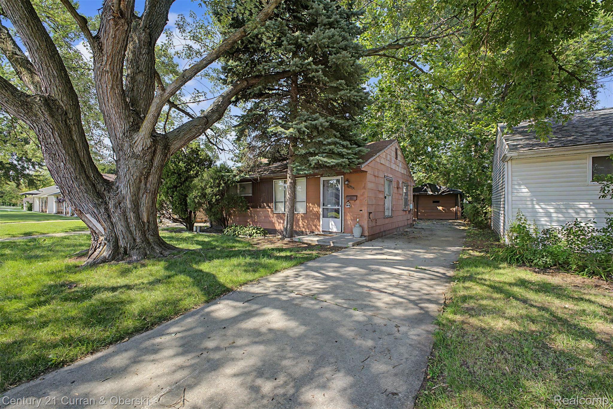 2766 Margaret Street