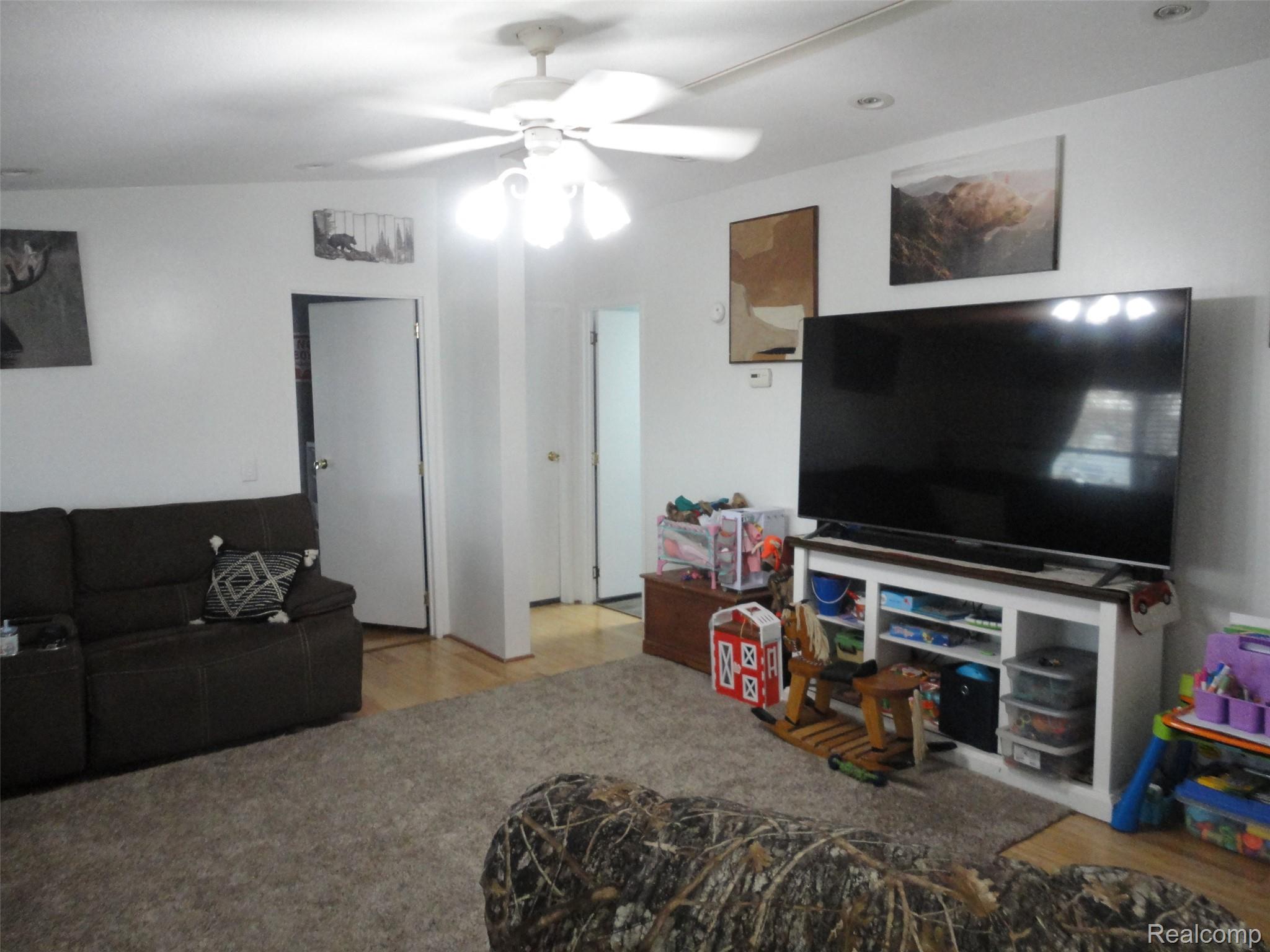 815 Jacobs Landing