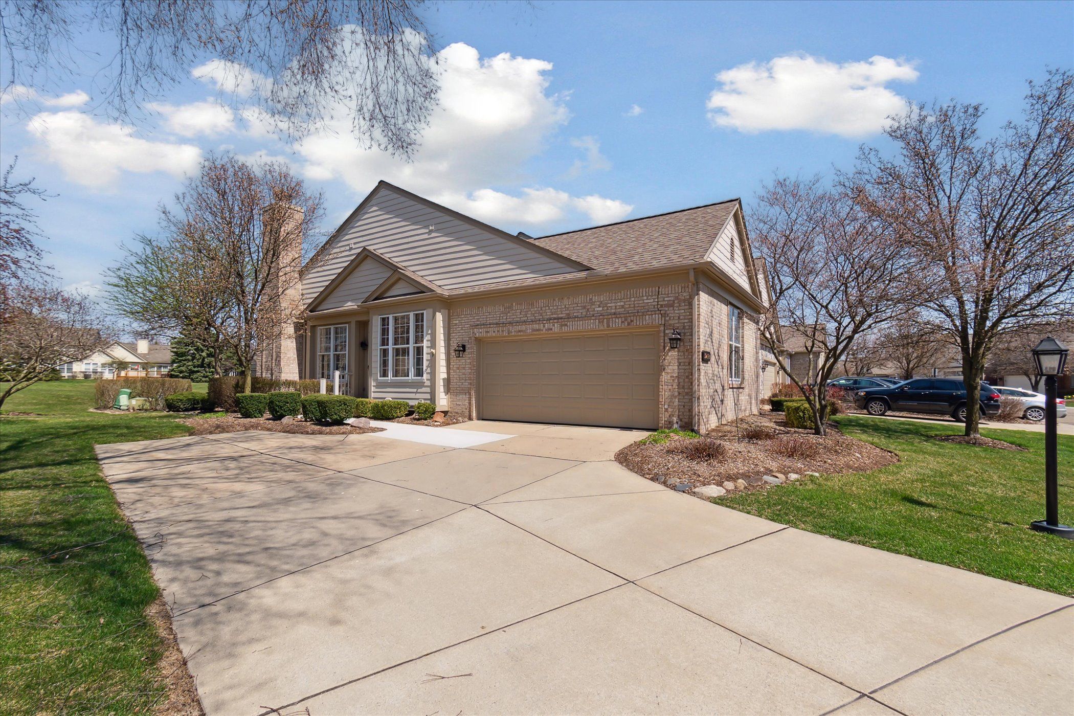 39472 EDGEWATER Drive