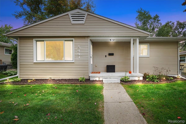 5441 MILITARY AVE, BRIGHTON, MI 48116 - Image 827dc28284b7a4e4e1012e6e6709149c/4147689362