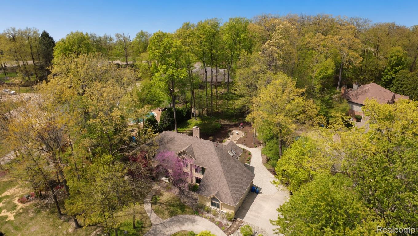 1305 Kings Pointe Road