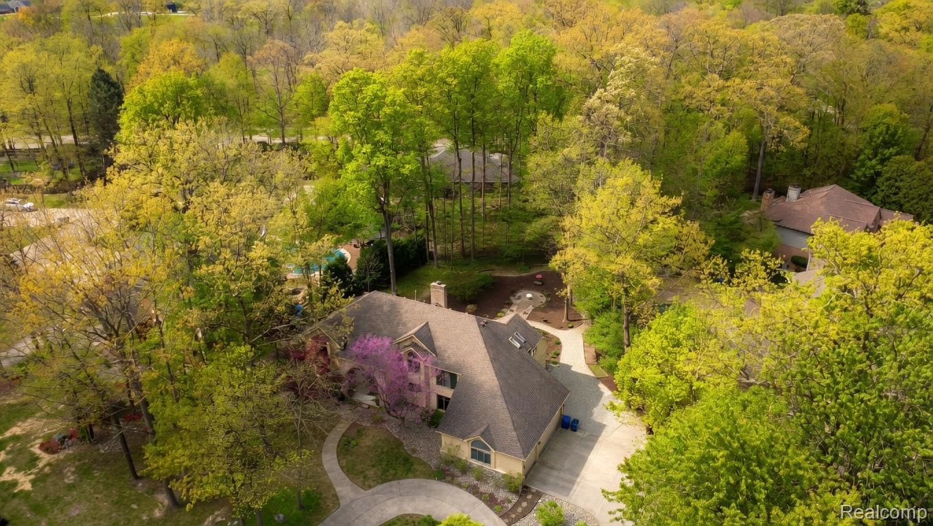 1305 Kings Pointe Road