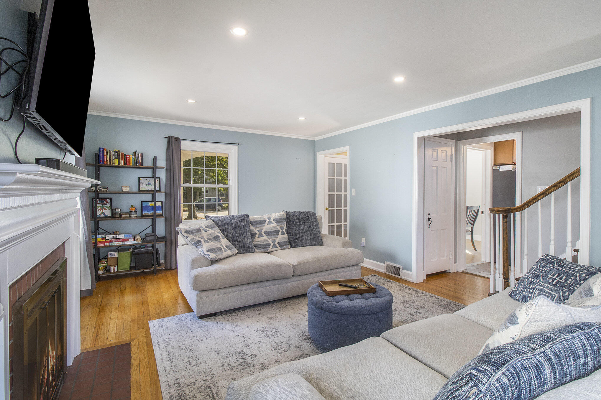 919 E Lincoln Avenue