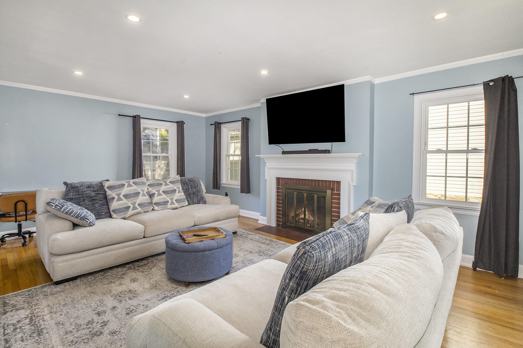 919 E Lincoln Avenue