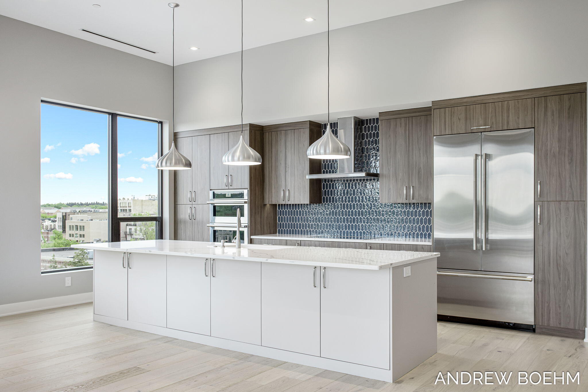 159 S River Avenue 404