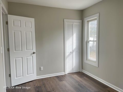 Tiny photo for 131 S Melze Street, Merrill Village, MI 48637 (MLS # 61050201335)