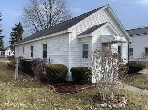 Tiny photo for 131 S Melze Street, Merrill Village, MI 48637 (MLS # 61050201335)